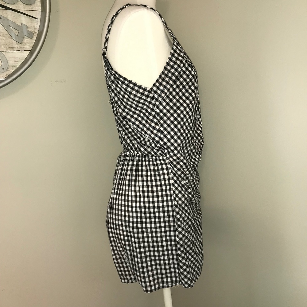 LIONESS Rougue gingham revolve romper - Picture 8 of 11